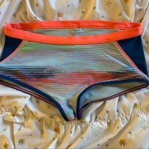 5/$50 IVIVVA Girls (Lululemon) Swim Hipster - 12